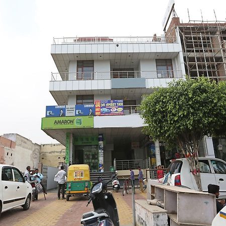 Oyo 8910 Celeste Inn 그레이터 노이다 외부 사진