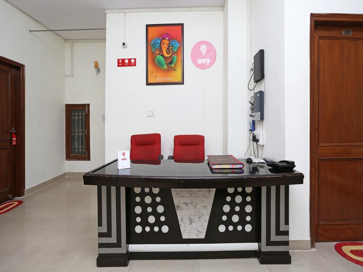 Oyo 8910 Celeste Inn 그레이터 노이다 외부 사진